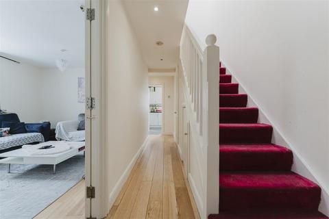 3 bedroom apartment for sale, Greenford Avenue, Hanwell