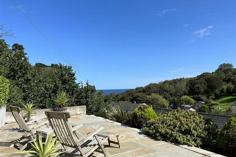 undefined, Portloe