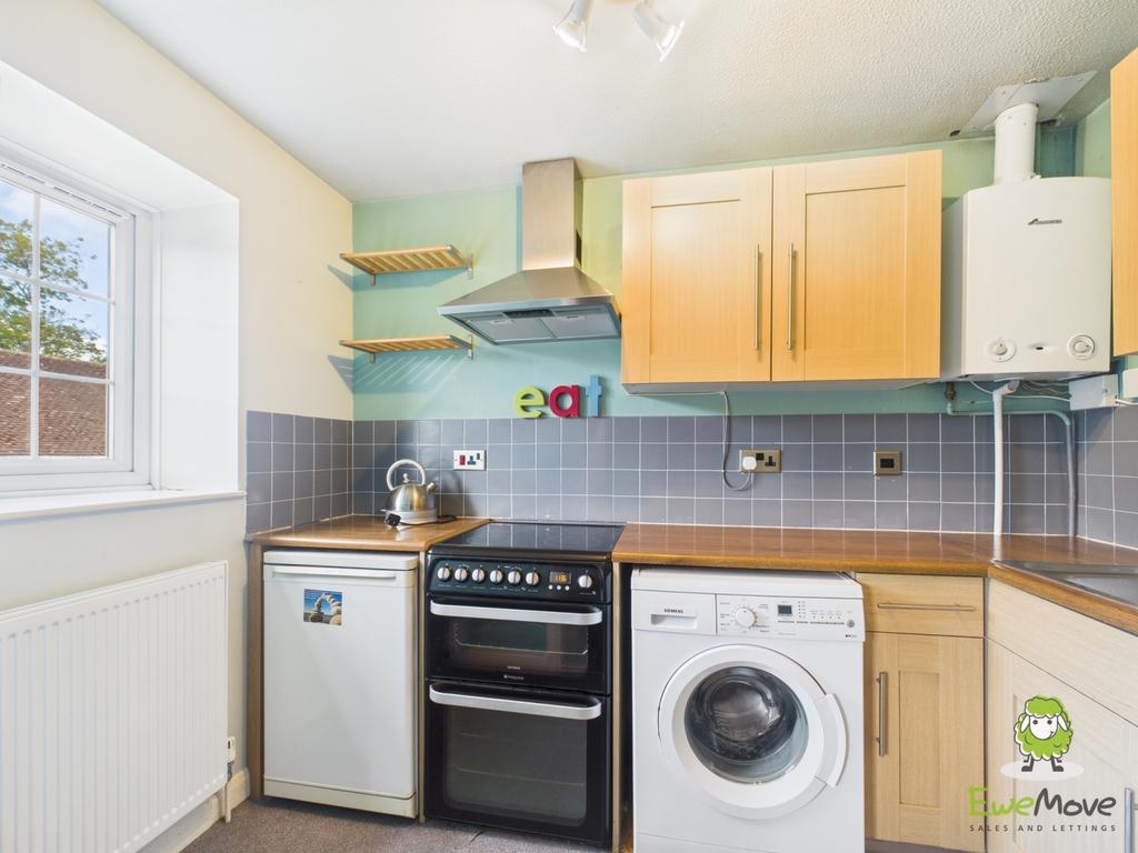 Ewe Move Estate Agents Basingstoke - LONGACRE RISE