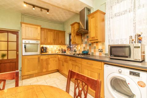 4 bedroom semi-detached house for sale, Evesham Road, Leicester, LE3
