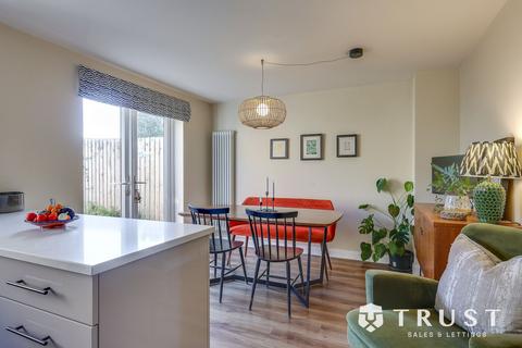 4 bedroom detached house for sale, Carson Grove, Morley, LS27