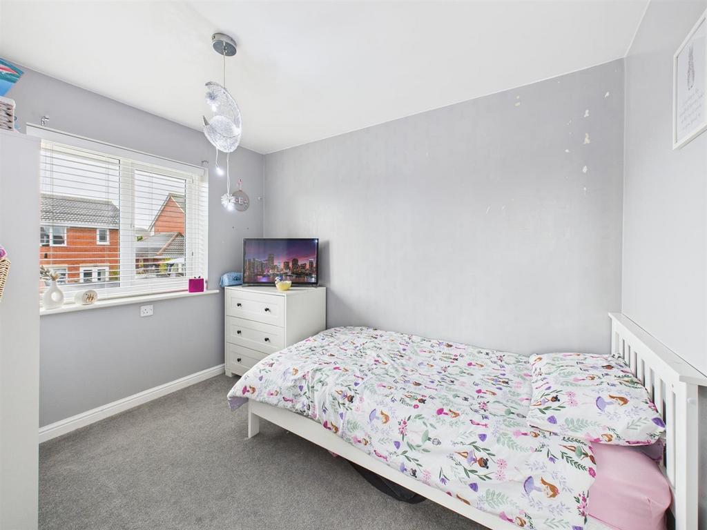 Bedroom: