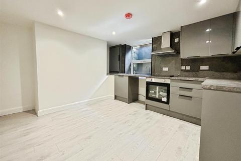 undefined, Ash Grove, Bradford BD2