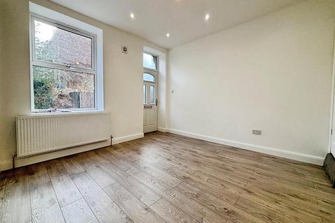 undefined, Ash Grove, Bradford BD2