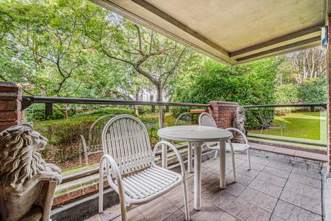 2 bedroom apartment for sale, Spencer Close, Finchley, London, N3