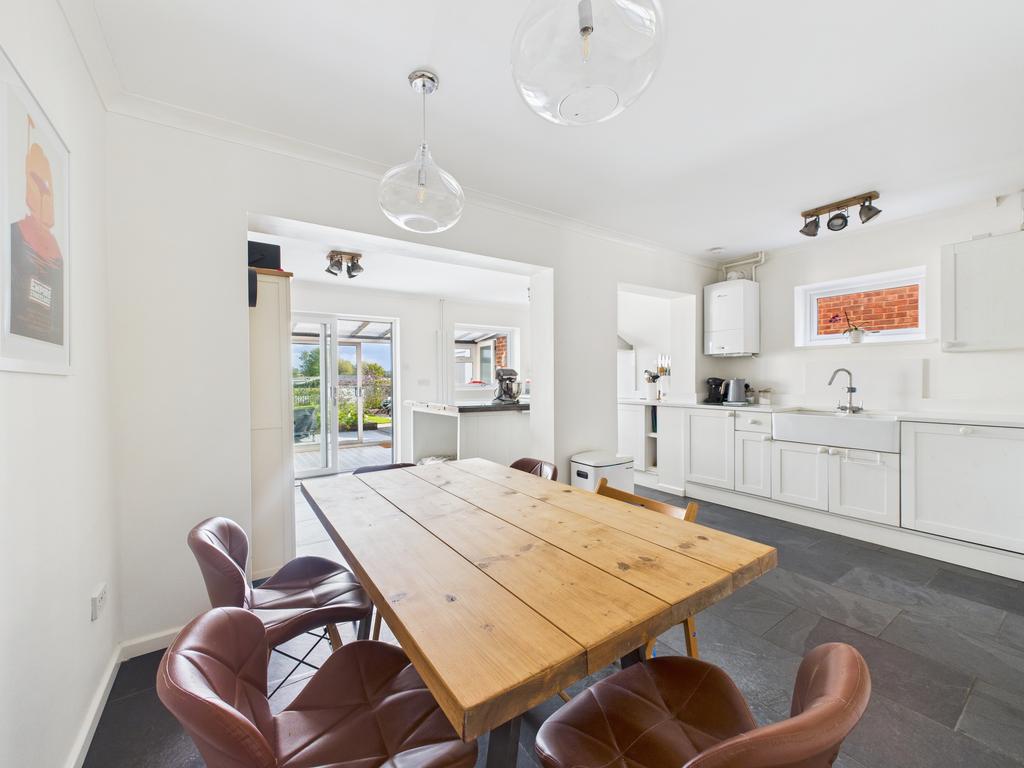 Kitchen 3 (2)