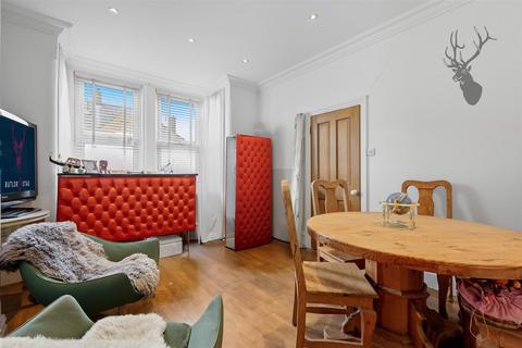 3 bedroom end of terrace house for sale, Scholars Road, North Chingford E4
