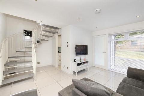 undefined, 21 Hutchison Crossway, Edinburgh, EH14