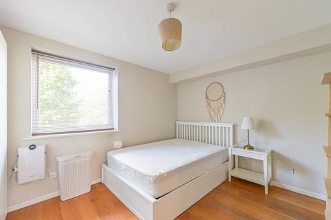 Felixstowe Court, E16, Gallions Reach, London, E16