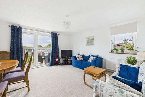2 bedroom flat for sale, Dorchester Gardens, Worthing, BN11