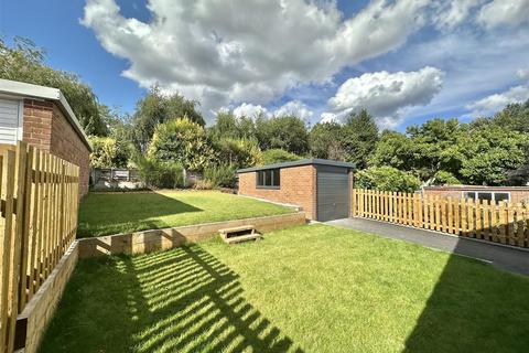 2 bedroom detached bungalow for sale, Halifax Road, Liversedge