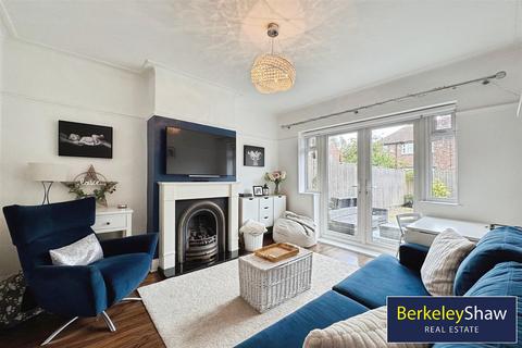22 Cedar Grove, Waterloo, Liverpool, L22 2AE