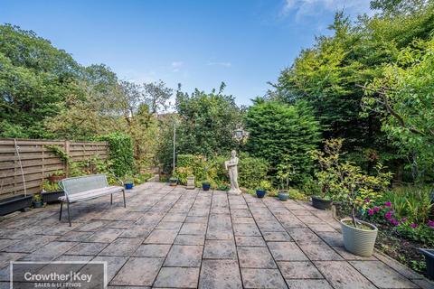 undefined, Wye Grove, Buxton