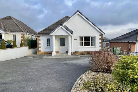 3 bedroom detached bungalow for sale, Parc Mansant, Pontyates, Llanelli