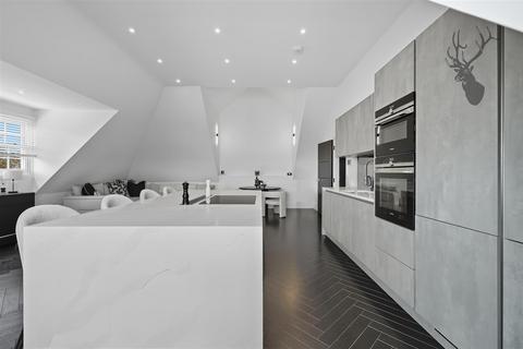 undefined, Manor Road, Chigwell IG7