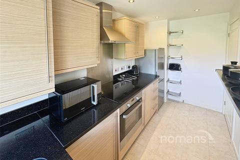 24 Elk Path, Three Mile Cross, Reading, RG7 1WE