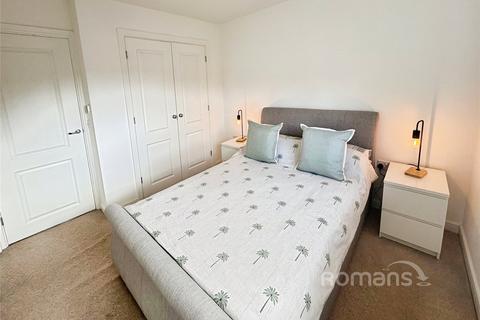 24 Elk Path, Three Mile Cross, Reading, RG7 1WE