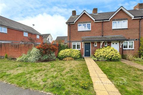 24 Elk Path, Three Mile Cross, Reading, RG7 1WE