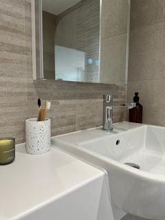 undefined, London Road, Staines-upon-Thames, TW18