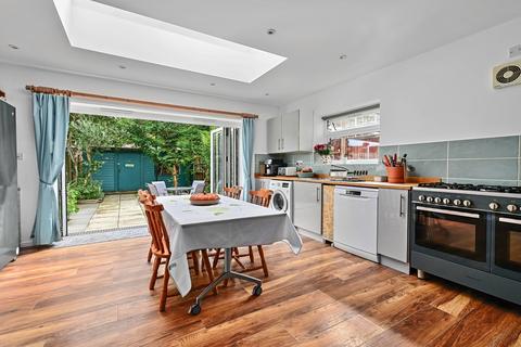 3 bedroom terraced house for sale, High Street, Farnborough, GU14