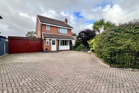 4 bedroom detached house for sale, Luton Road, Cleveleys FY5