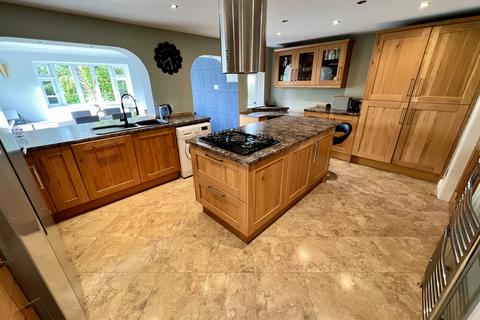 4 bedroom detached house for sale, Luton Road, Cleveleys FY5