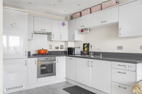 undefined, 16 Ruston Close, Reading