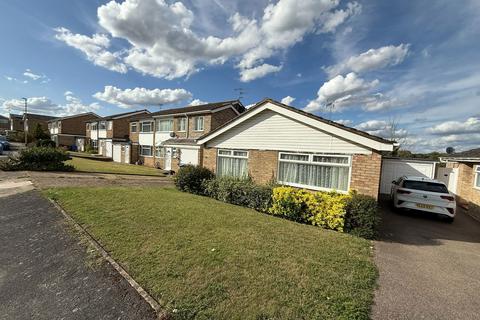 2 bedroom detached bungalow for sale, Wickham Market, Nr Woodbridge, Suffolk