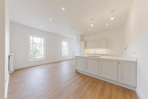 2 bedroom apartment for sale, Sandgate Road, Folkestone CT20