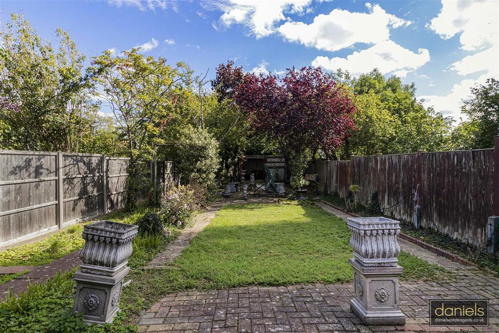 16 63292 watermarked.jpg