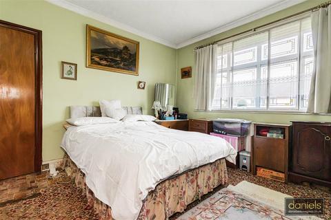 undefined, Sudbury Avenue, Wembley