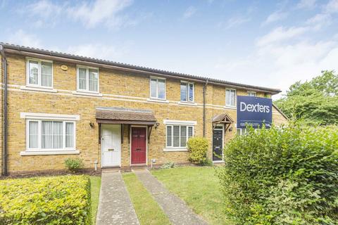 3 Victors Drive, Hampton, TW12 3PJ