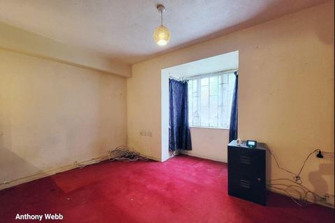 undefined, Colet Close, Palmers Green, N13