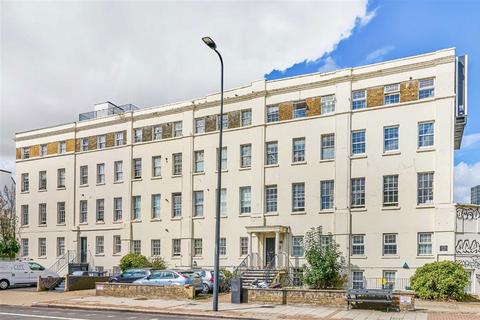 Clapham Road, London SW9