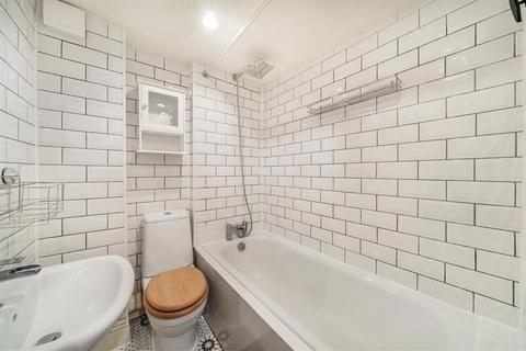 1 bedroom flat for sale, Clapham Road, London SW9