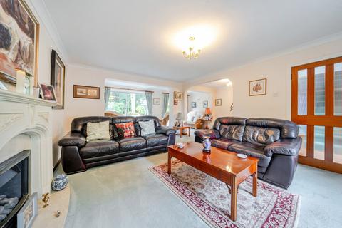 4 bedroom detached house for sale, Berkley Drive, Belgrave Park, Chester