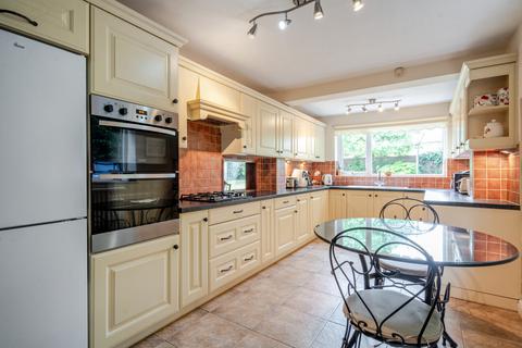 4 bedroom detached house for sale, Berkley Drive, Belgrave Park, Chester