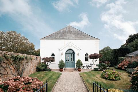 3 bedroom character property for sale, La Route de Maufant, Jersey JE2