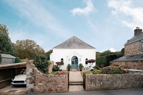 3 bedroom character property for sale, La Route de Maufant, Jersey JE2