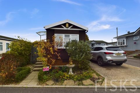 1 bedroom park home for sale, Abridge Park, London Road, Romford, RM4