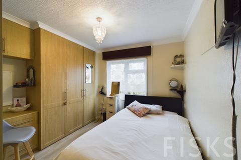 1 bedroom park home for sale, Abridge Park, London Road, Romford, RM4