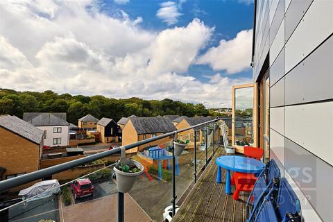 2 bedroom apartment for sale, Crossbill Way, Newhall, Harlow