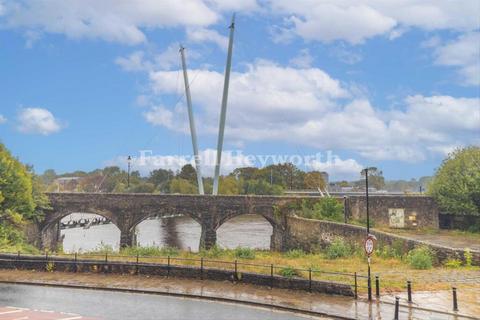 2 bedroom flat to rent, ST GEORGES QUAY, LANCASTER LA1