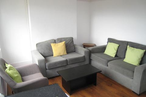 4 bedroom terraced house to rent, Carlyle Avenue, Brighton BN2