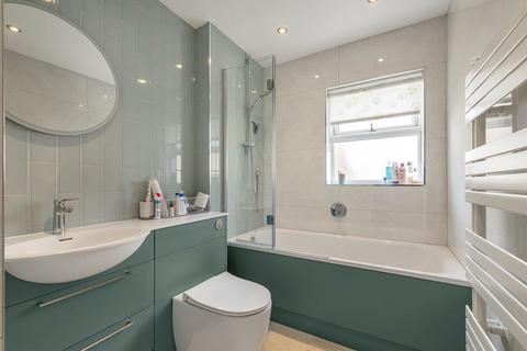 23 Harvey Drive, Hampton, TW12 2FB