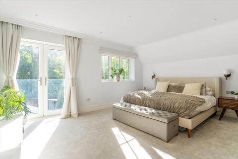 undefined, Trotsworth Avenue, Virginia Water, Surrey, GU25
