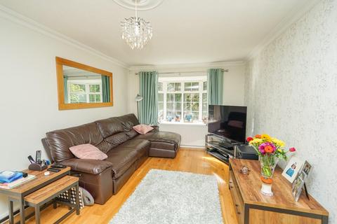 5 bedroom detached house for sale, Derwent Road, Linslade