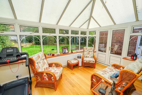 5 bedroom detached house for sale, Derwent Road, Linslade