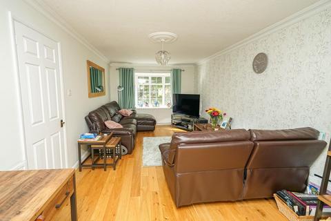 5 bedroom detached house for sale, Derwent Road, Linslade