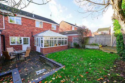 5 bedroom detached house for sale, Derwent Road, Linslade